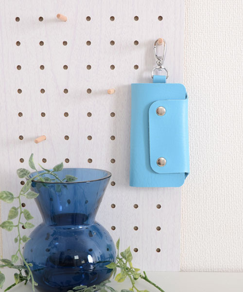 TONE SELECT GOODS（トーンセレクトグッズ）の「【float】コンパクト シンプル ワンカラー キーケース【9色展開】（キーケース/キーアクセサリー・レディース・マスタード/レッド/ピンク/ライトグリーン/ダークブラウン/ライトピンク/ライトブルー/ブラック/オレンジ・FREE）」の14枚目の写真