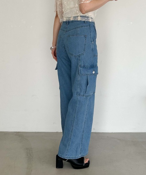 archives（アルシーヴ）の「ベイカーカーゴワイドデニム（デニムパンツ・レディース・サックスブルー/グレー・MEDIUM/SMALL）」の16枚目の写真