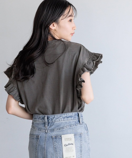 LOWRYS FARM（ローリーズファーム）の「リメイクソデフリルＴＳＳ 127828（Tシャツ/カットソー・レディース・チャコールグレー/アイボリー/オレンジ・FREE）」の11枚目の写真