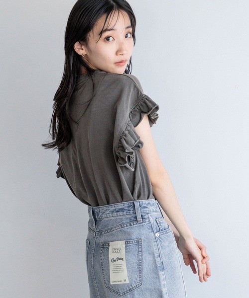 LOWRYS FARM（ローリーズファーム）の「リメイクソデフリルＴＳＳ 127828（Tシャツ/カットソー・レディース・チャコールグレー/アイボリー/オレンジ・FREE）」の12枚目の写真