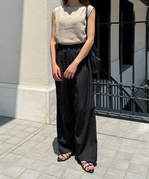 LE MORE(リモア)の「ナイロンタックワイドパンツ(その他パンツ・レディース・ブラック/チャコール/アイボリー・FREE)」の8枚目の写真