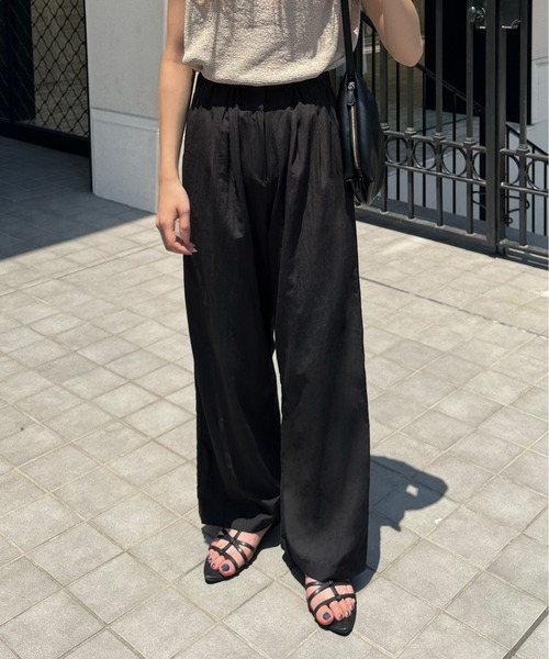 LE MORE(リモア)の「ナイロンタックワイドパンツ(その他パンツ・レディース・ブラック/チャコール/アイボリー・FREE)」の12枚目の写真