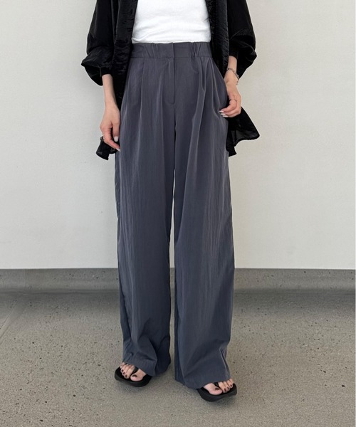 LE MORE(リモア)の「ナイロンタックワイドパンツ(その他パンツ・レディース・ブラック/チャコール/アイボリー・FREE)」の20枚目の写真