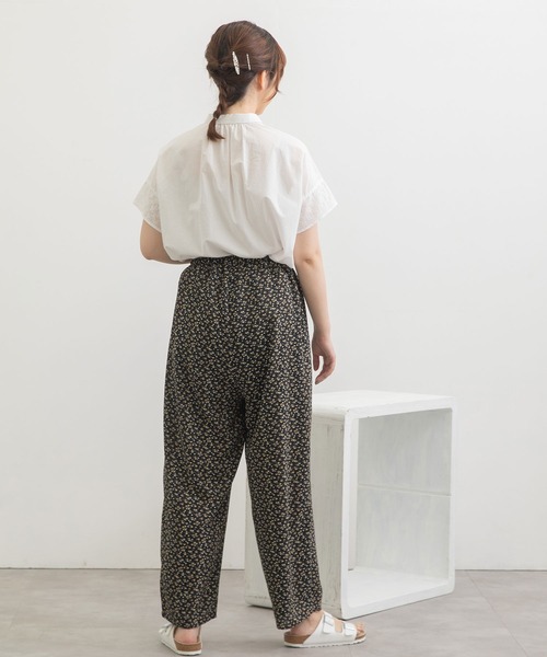 POU DOU DOU（プードゥドゥ）の「アソートプリントイージーパンツ（その他パンツ・レディース・アイボリー/ブラック/スミクロ・3）」の4枚目の写真