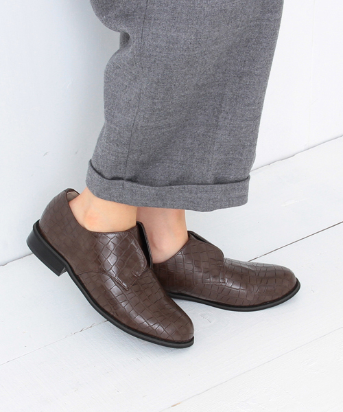 B:MING by BEAMS（ビーミングバイビームス）の「＜LEE1月号掲載＞ビーミング by ビームス / 外ハネシューズ（その他シューズ・レディース・ブラウン/ブラック系その他/ブラック・23.5cm/22.5cm/24.5cm）」の3枚目の写真