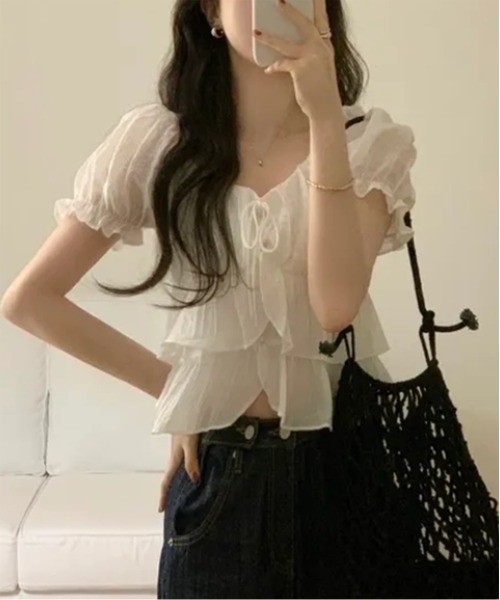 by muni:r（バイ ムニール）の「【新色追加】ラブリーラッフルパフブラウス（シャツ/ブラウス・レディース・ブラック/ホワイト/ピンク・FREE）」の5枚目の写真