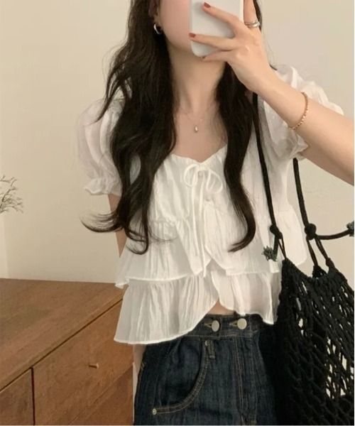 by muni:r（バイ ムニール）の「【新色追加】ラブリーラッフルパフブラウス（シャツ/ブラウス・レディース・ブラック/ホワイト/ピンク・FREE）」の9枚目の写真