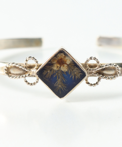 GUSTAVO（グスタボ）の「Gustavo Flower Narrow Bracelet-diamond　S-24-AJUZ-14（ブレスレット・レディース・ブラック/ホワイト/ブルー/レッド/イエロー・FREE）」の10枚目の写真