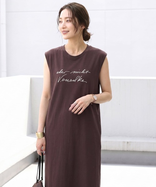 STYLE DELI(スタイルデリ)の「刺しゅうロゴIラインワンピース(ワンピース・レディース・ネイビー/ブラウン系その他・MEDIUM/SMALL)」の3枚目の写真