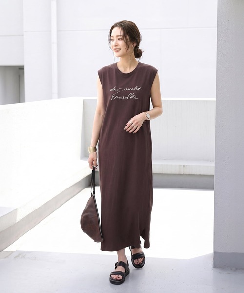 STYLE DELI(スタイルデリ)の「刺しゅうロゴIラインワンピース(ワンピース・レディース・ネイビー/ブラウン系その他・MEDIUM/SMALL)」の6枚目の写真