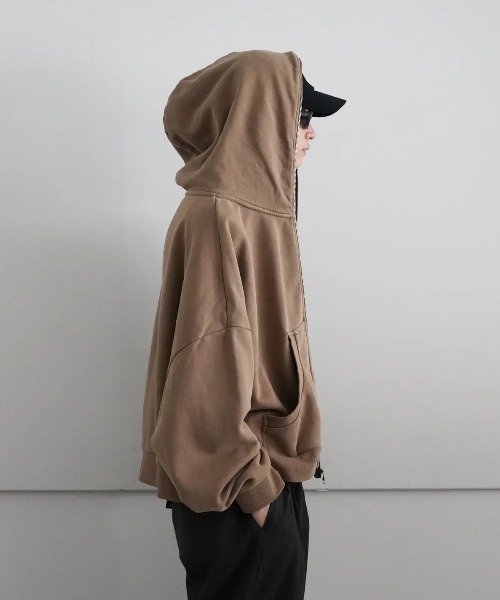 entire studios（エンタイアスタジオ）の「ENTIRE STUDIOS ETERNAL ZIP