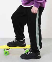 devirock（デビロック）の「RICH WARM 裏シャギー ライン ワイドジョガーパンツ（その他パンツ・キッズ）」