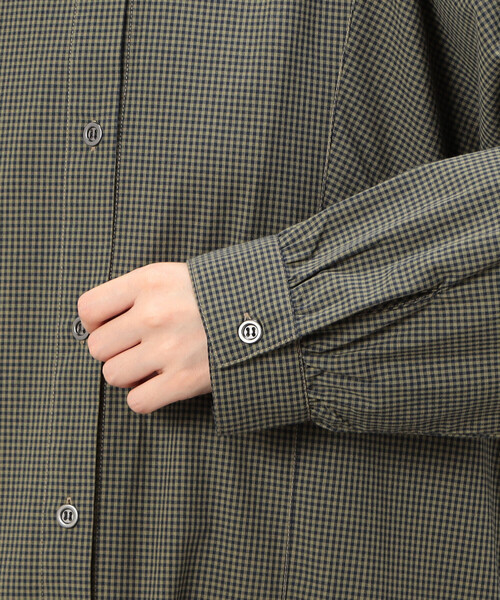 ONIGIRI（オニギリ）の「スモールギンガムチェック シャツワンピース（シャツワンピース・レディース・ネイビー/ベージュ/カーキ・FREE）」の13枚目の写真