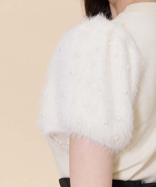 SWINGLE（スウィングル）の「パールフェザースリーブニットプルオーバー（ニット/セーター・レディース・ボルドー/アイボリー/ブラック・FREE）」の11枚目の写真