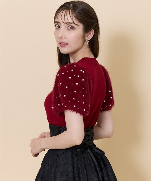 SWINGLE（スウィングル）の「パールフェザースリーブニットプルオーバー（ニット/セーター・レディース・ボルドー/アイボリー/ブラック・FREE）」の14枚目の写真