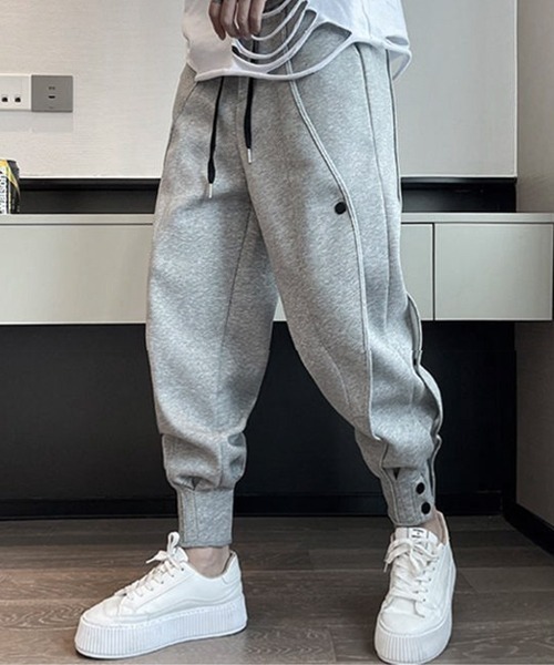 SEN TOKYO(セントーキョー)の「洗練スタイリッシュシルエット。スナップボタン スウェットジョガーパンツ(スウェットパンツ・メンズ・ブラック/グレー・M/L)」の2枚目の写真