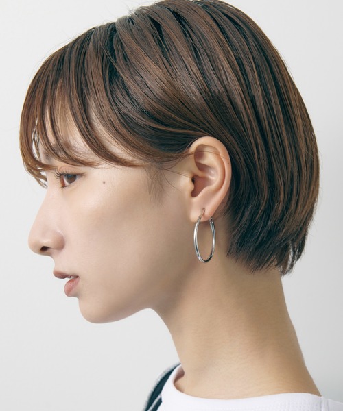 GOLDY（ゴールディ）の「スムース ライン ワイド フープ イヤリング（イヤリング・レディース・ゴールド/シルバー/ピンク系その他・FREE）」の5枚目の写真