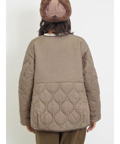 Samansa Mos2(サマンサ モスモス)の「ライトキルティング切替ブルゾン(ブルゾン・レディース・モカ/チャコールグレー/カーキ/ベージュ・F)」の22枚目の写真