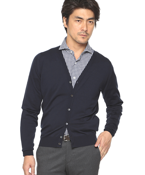 JOHN SMEDLEY（ジョンスメドレー）の「JOHN SMEDLEY / 30ゲージカーディガン（カーディガン/ボレロ・メンズ・シルバー/チャコールグレー/ブラック/ネイビー/インディゴブルー・SMALL/MEDIUM/LARGE）」の3枚目の写真