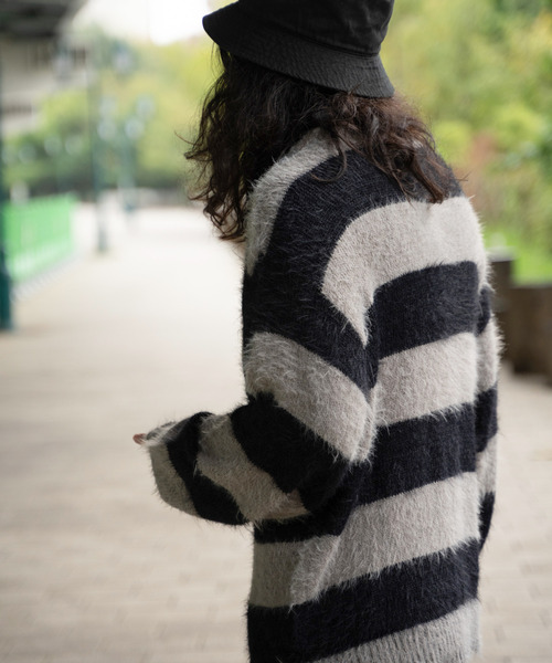 VENCEEXCHANGE（ヴァンスエクスチェンジ）の「ボーダーシャギークルーネックニット（ニット/セーター・メンズ・ホワイト/レッド/グレー・M/L/LL）」の7枚目の写真