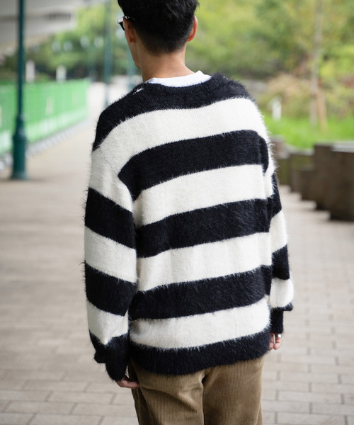 VENCEEXCHANGE（ヴァンスエクスチェンジ）の「ボーダーシャギークルーネックニット（ニット/セーター・メンズ・ホワイト/レッド/グレー・M/L/LL）」の13枚目の写真
