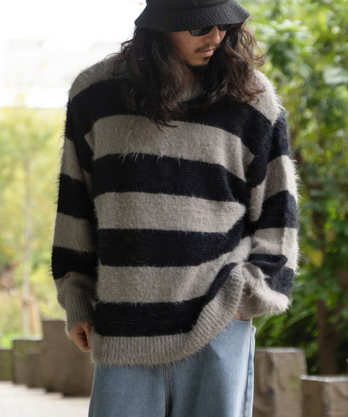 VENCEEXCHANGE（ヴァンスエクスチェンジ）の「ボーダーシャギークルーネックニット（ニット/セーター・メンズ・ホワイト/レッド/グレー・M/L/LL）」の4枚目の写真