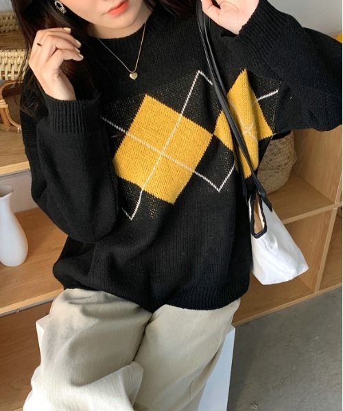 &soiree(アンドソワレ)の「【&soiree】アーガイル柄クルーネックニットセーター(ニット/セーター・レディース・ネイビー/ブラック・FREE)」の7枚目の写真