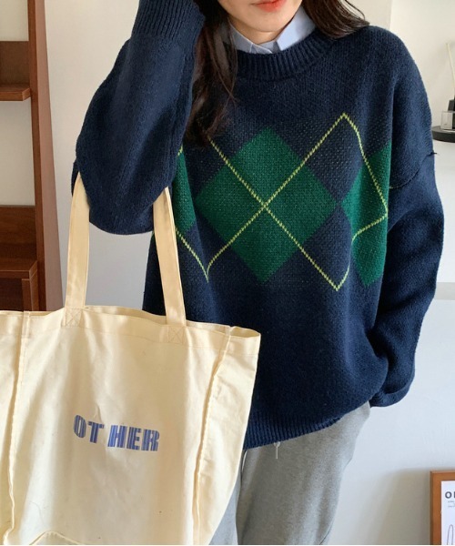 &soiree(アンドソワレ)の「【&soiree】アーガイル柄クルーネックニットセーター(ニット/セーター・レディース・ネイビー/ブラック・FREE)」の22枚目の写真