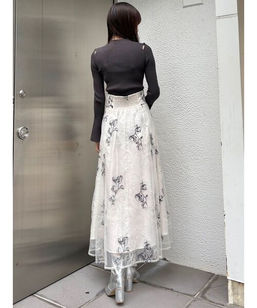 MERCURYDUO(マーキュリーデュオ)の「ショルダースリットナローストラップニット(ニット/セーター・レディース・ブラック/ライトブルー/オフホワイト/チャコールグレー・FREE)」の11枚目の写真