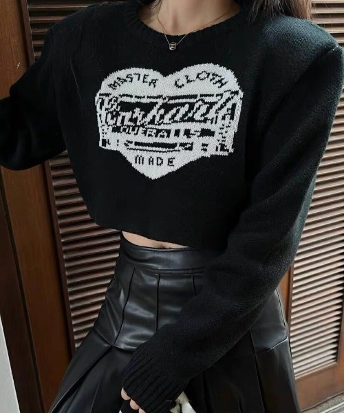 NANEA(ナネア)の「ハートモチーフフロントロゴクロップドニット(ニット/セーター・レディース・アイボリー/ブラック/グレー/レッド・フリー)」の2枚目の写真