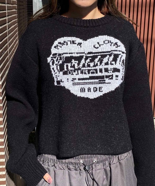 NANEA(ナネア)の「ハートモチーフフロントロゴクロップドニット(ニット/セーター・レディース・アイボリー/ブラック/グレー/レッド・フリー)」の21枚目の写真