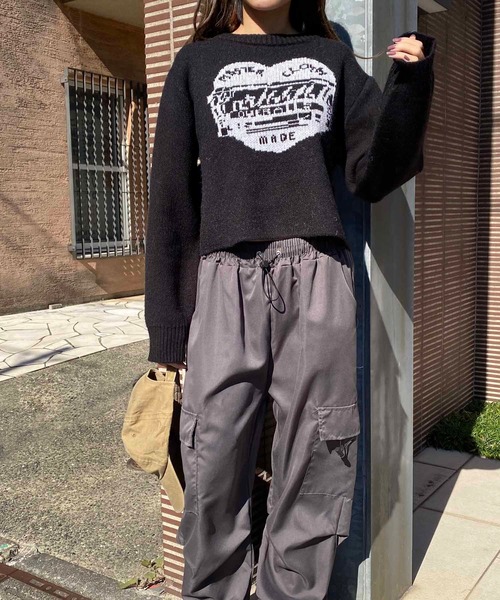 NANEA(ナネア)の「ハートモチーフフロントロゴクロップドニット(ニット/セーター・レディース・アイボリー/ブラック/グレー/レッド・フリー)」の19枚目の写真