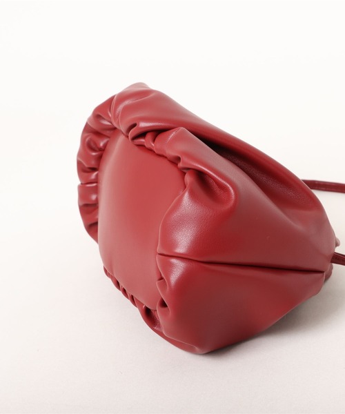 Chiina（チーナ）の「Chiina/2way ショルダーハンドバッグ（ショルダーバッグ・レディース・カーキ/ブラック/ライトベージュ/レッド・FREE）」の13枚目の写真