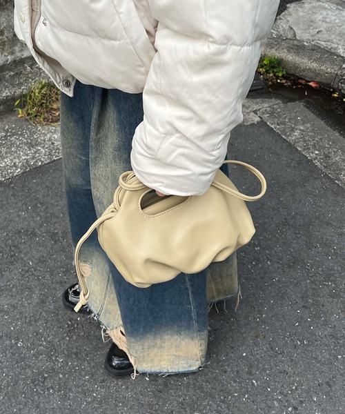 Chiina（チーナ）の「Chiina/2way ショルダーハンドバッグ（ショルダーバッグ・レディース・カーキ/ブラック/ライトベージュ/レッド・FREE）」の10枚目の写真