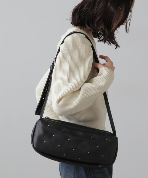 FREE'S MART（フリーズマート）の「◆スタッズショルダーバッグ（ショルダーバッグ・レディース・ブルー/ブラック・ﾌﾘ-）」の4枚目の写真