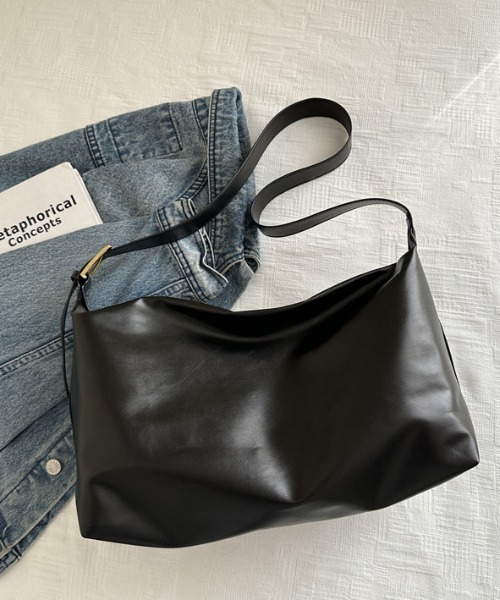 Teem Store(チームストア)の「【大容量】【A4対応】太ベルトワンショルダーバッグ レディース(ショルダーバッグ・レディース・ブラウン/キャメル/ブラック・F)」の13枚目の写真