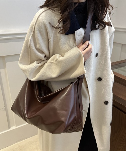 Teem Store(チームストア)の「【大容量】【A4対応】太ベルトワンショルダーバッグ レディース(ショルダーバッグ・レディース・ブラウン/キャメル/ブラック・F)」の9枚目の写真