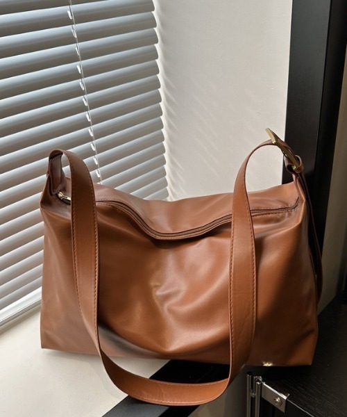 Teem Store(チームストア)の「【大容量】【A4対応】太ベルトワンショルダーバッグ レディース(ショルダーバッグ・レディース・ブラウン/キャメル/ブラック・F)」の21枚目の写真