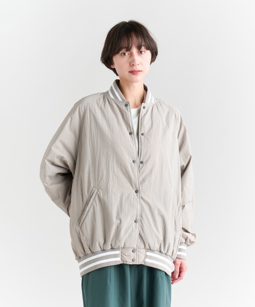 NANGA(ナンガ)の「SOFT DOWN STADIUM JKT W/ソフトダウン スタジアム ジャケット(ウィメンズ)(スタジャン・レディース・ブラック/ベージュ/グリーン/イエロー/オレンジ・M/S/L)」の16枚目の写真