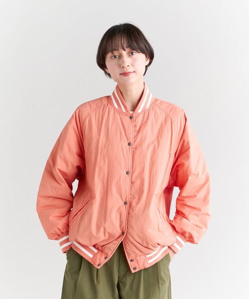 NANGA(ナンガ)の「SOFT DOWN STADIUM JKT W/ソフトダウン スタジアム ジャケット(ウィメンズ)(スタジャン・レディース・ブラック/ベージュ/グリーン/イエロー/オレンジ・M/S/L)」の20枚目の写真