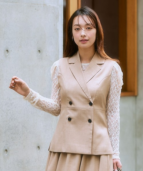 nissen（ニッセン）の「ジャケットライクジレ（セットアップ対応）（ベスト・レディース・ベージュ系/ブラック・LL/L/M/S）」の2枚目の写真