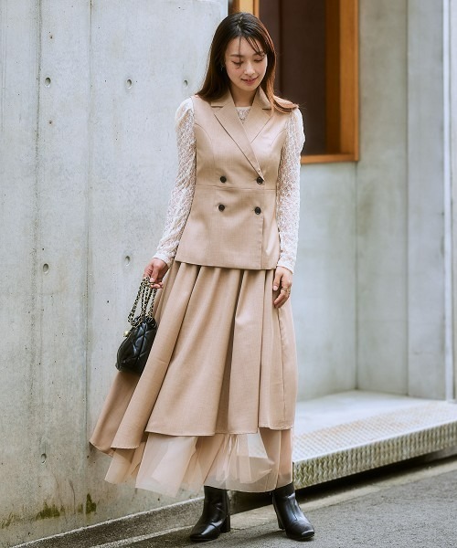 nissen（ニッセン）の「ジャケットライクジレ（セットアップ対応）（ベスト・レディース・ベージュ系/ブラック・LL/L/M/S）」の4枚目の写真