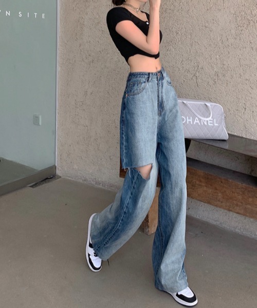 Mela(メラ)の「HWカットアウトワイドデニム(デニムパンツ・レディース・ブルー・L/S/M)」の7枚目の写真