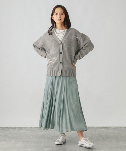 しらぬいページ セール】ロゴ刺繍Vネックカーディガン/291857（カーディガン