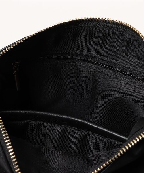 NICAL(ニカル)の「【本革】【NICAL】スクエアショルダーバッグ/554180(ショルダーバッグ・レディース・ブラック/アイボリー/ピンク・FREE)」の15枚目の写真