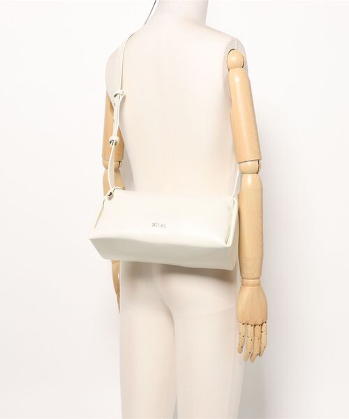 NICAL(ニカル)の「【本革】【NICAL】スクエアショルダーバッグ/554180(ショルダーバッグ・レディース・ブラック/アイボリー/ピンク・FREE)」の16枚目の写真