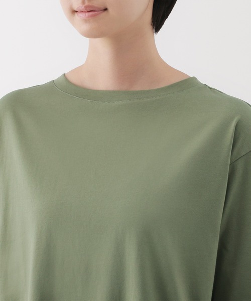 無印良品(ムジルシリョウヒン)の「婦人 天竺編みボートネック七分袖Tシャツ(Tシャツ/カットソー・レディース・ブラック/スモークピンク/ホワイト/ライトグレー/ダークグレー/スモーキーグリーン系/ブルー系・XS/XL/L/M/S)」の17枚目の写真