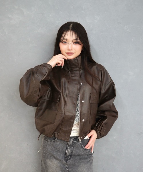 CECIL McBEE(セシルマクビー)の「フェイクレザージップアップジャケット(ブルゾン・レディース・ダークブラウン/ブラウン/ブラック・MEDIUM/LARGE)」の1枚目の写真