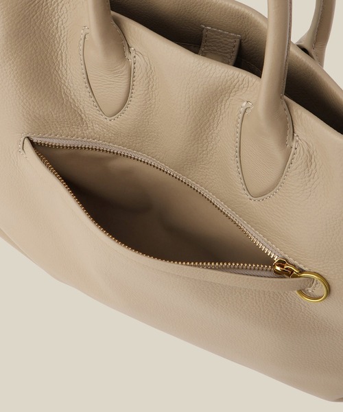 ROPE'（ロペ）の「横型レザートートバッグ【A4対応】（トートバッグ・レディース・ブラック/ベージュ・FREE）」の7枚目の写真