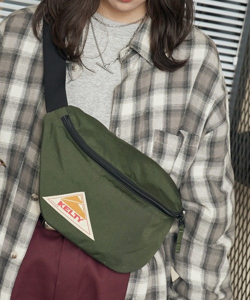 KELTY（ケルティ）の「KELTY/ケルティ SLIM FANNY スリム ボディーバック 2026年春夏（ボディバッグ/ウエストポーチ・メンズ・タン/セージグリーン/グレー/キャメル/ブラック/ネイビー/モカ/マスタード/オリーブ・FREE）」の6枚目の写真